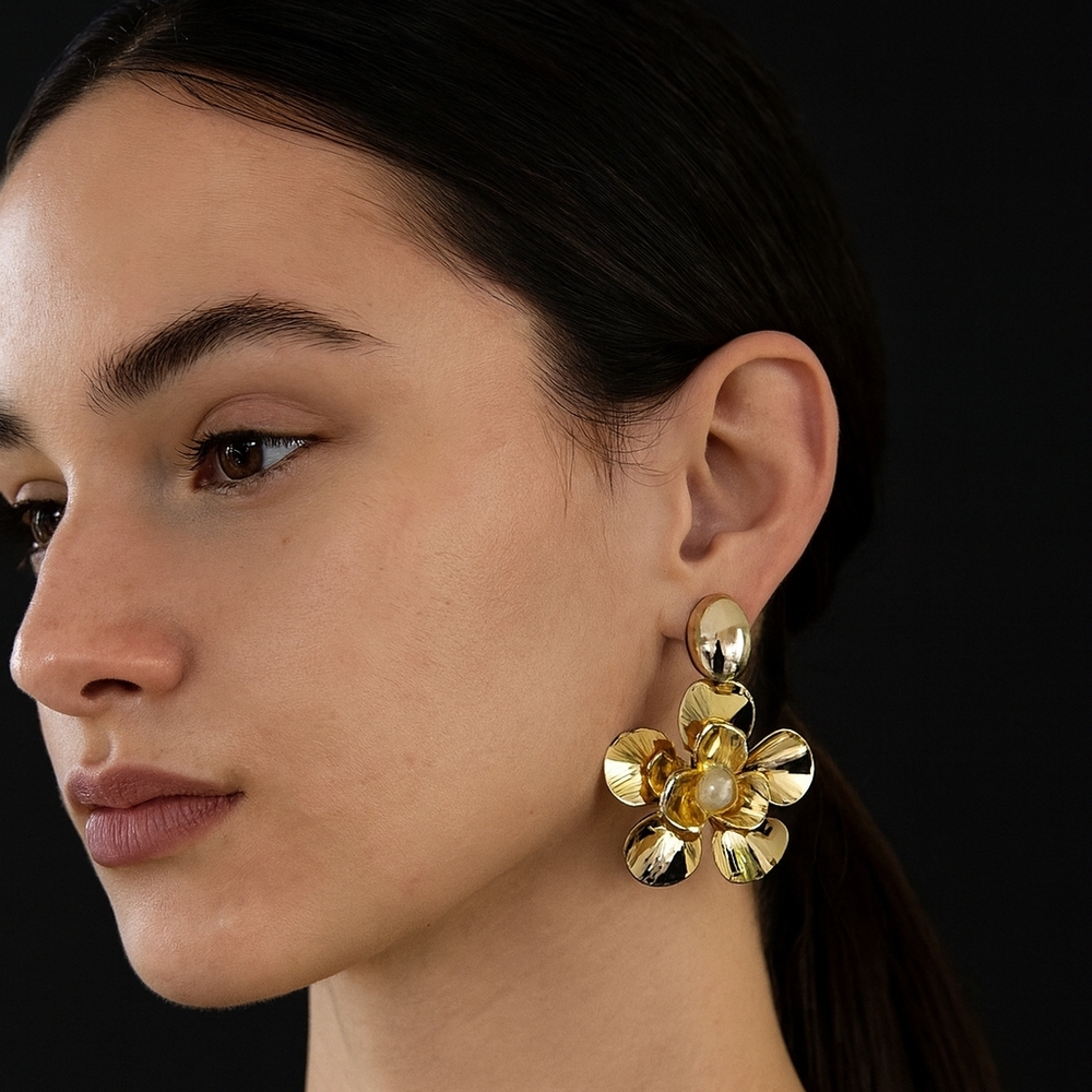 Uncas International Vendor Samples Gold Floral Statement Earrings NEW